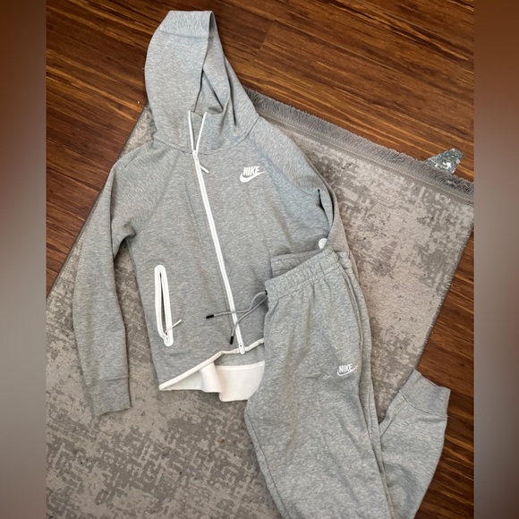 Nike grey set woman - Picture 1 of 5